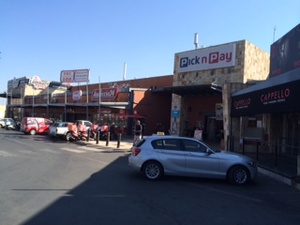 Retail Shops to rent at The Buzz Shopping Centre in Douglasdale