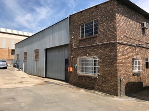 1 129m² Warehouse to rent at 103 Terrace Road in Sebenza