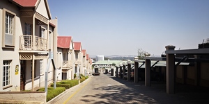 263m² Warehouse to rent at Mount Royal Business Park in Halfway House