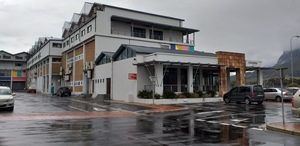 Retail Shops to rent at M5 Business Park in Maitland