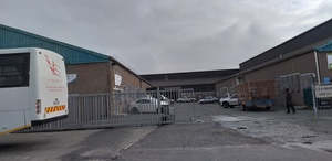 270m² Warehouse to rent at Luxmi Building in Athlone
