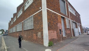1 414m² Warehouse to rent at 27 First Street Maitland in Maitland
