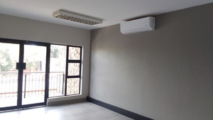 278m² Office Space to rent at Carlswald Decor Centre in Halfway Gardens