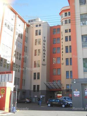 420m² Warehouse to rent at Tollgate Industrial Centre in Woodstock