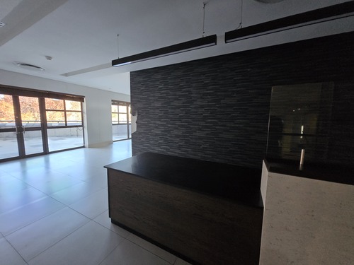 1226m² 16 Fricker Road,Illovo