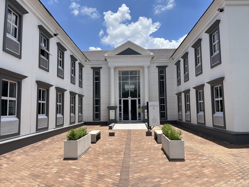 231m² 66 Peter Place, Lyme Park