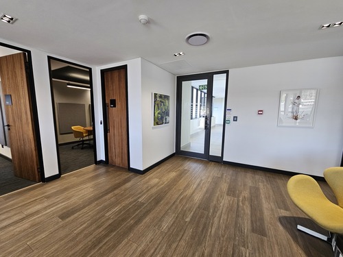 235m² Avanti Office Park, Tygervalley Waterfront