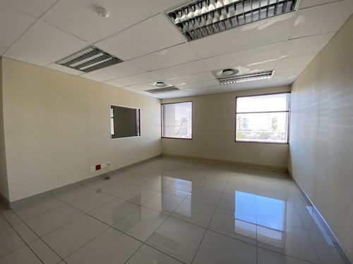 656m² Bedford Centre, Bedfordview