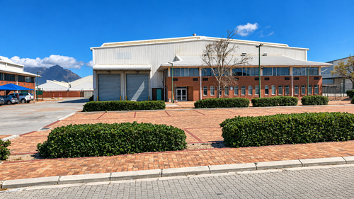 3450m² Ikhwezi Industrial Park, Epping Industrial