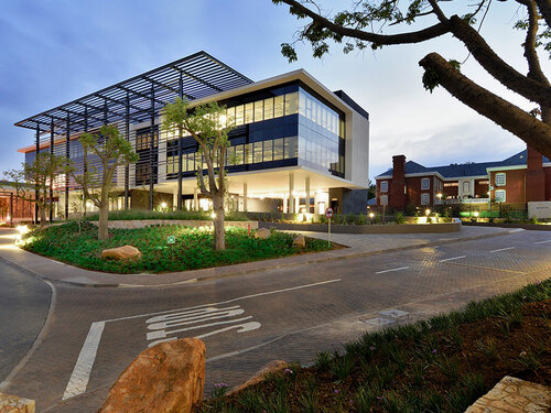 3086m² Knightsbridge Office Park, Bryanston