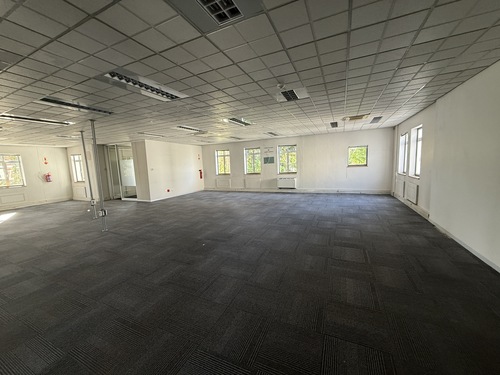 133m² PSG House - Alphen Office Park, Constantia