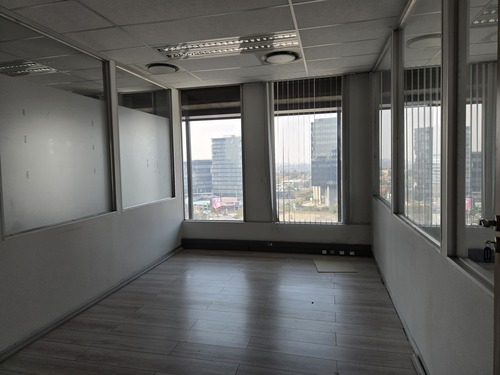 683m² Sandton City Office Tower, Sandton Central