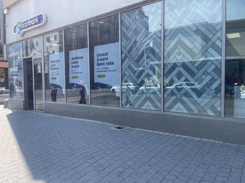 124m² Stadium On Main, Claremont