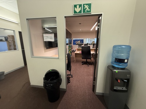 497m² The Waverley Business Park, Observatory