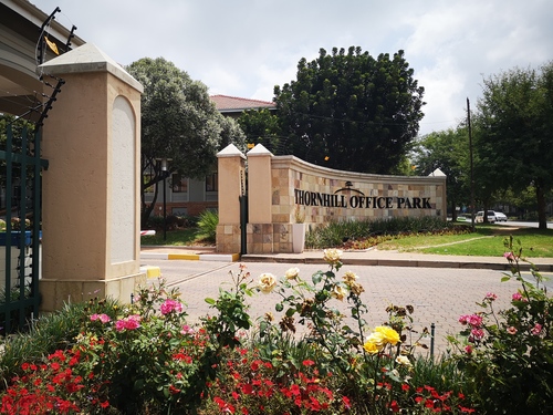 172m² Thornhill Office Park, Waterfall City