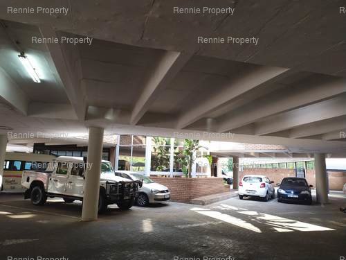 142m² 1006 On the Lake, Central Centurion