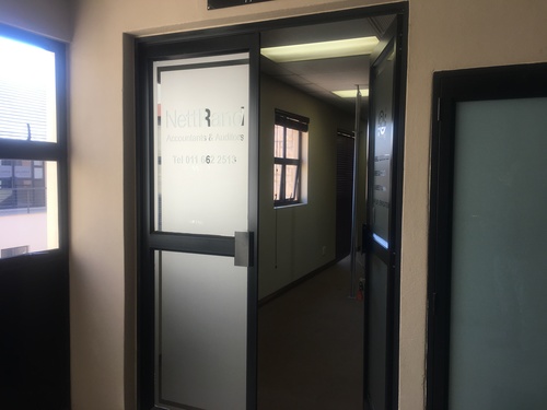 142m² Featherbrooke Business Park, Featherbrooke Estate
