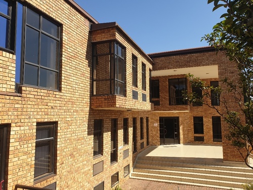 300m² Sandhaven Office Park Block E, Strathavon
