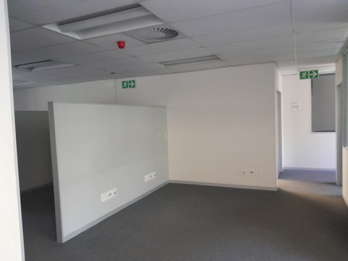 301m² Travel House, Rosebank JHB
