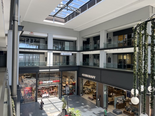 267m² Design Quarter Retail Offices, Fourways