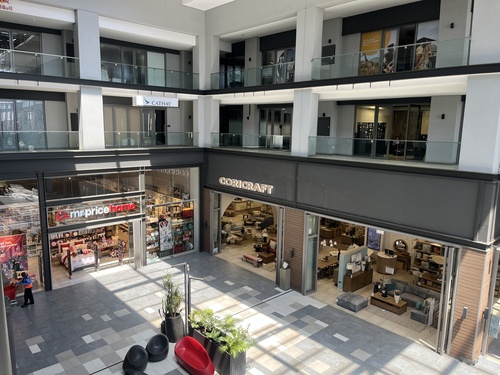 287m² Design Quarter Retail Offices, Fourways