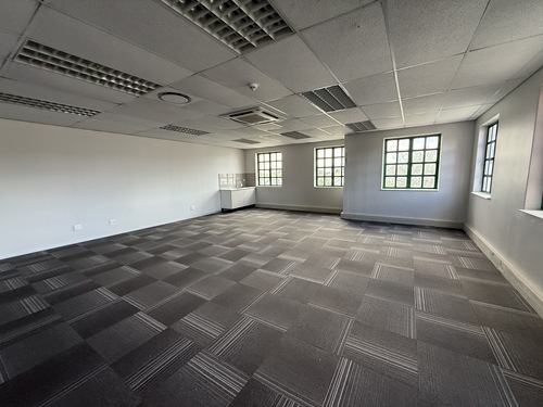 126m² Brookside Office Park, Claremont