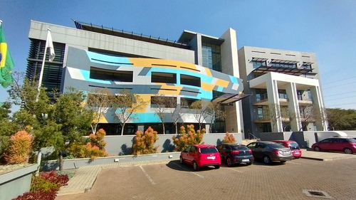 255m² Corobay Corner, Menlyn