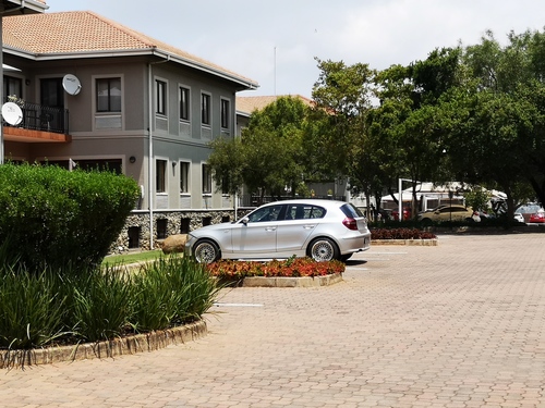 270m² Thornhill Office Park, Waterfall City