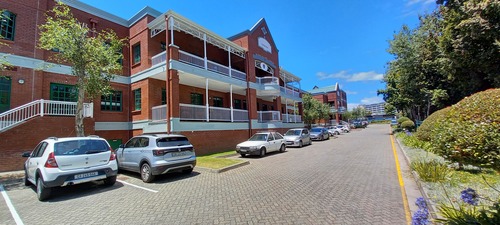 362m² Brookside Office Park, Claremont
