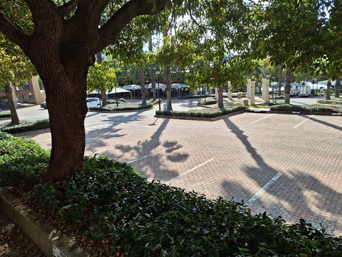 504m² Constantia Office Park, Constantia Kloof