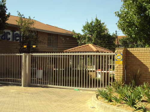 99m² Greenoaks Office Park, Vorna Valley