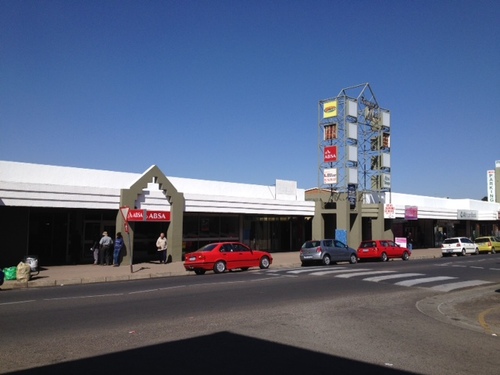 515m² Primrose Mall, Primrose