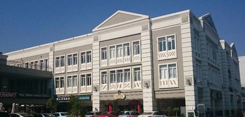 127m² 204 Oxford Road, Illovo