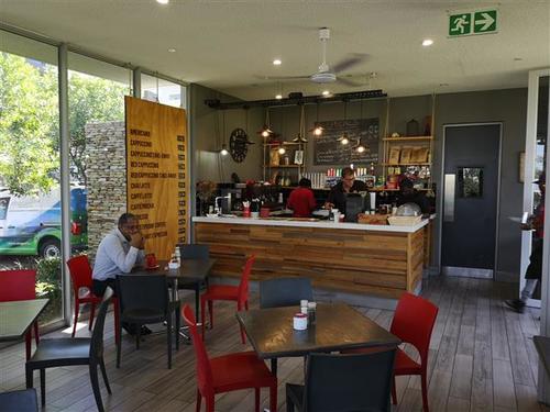 1363m² Hertford Office Park, Waterfall