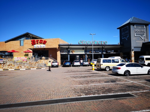 133m² The Square, Sunninghill