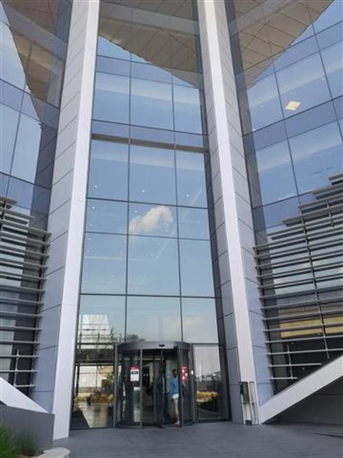 360m² Gateway West, Waterfall City