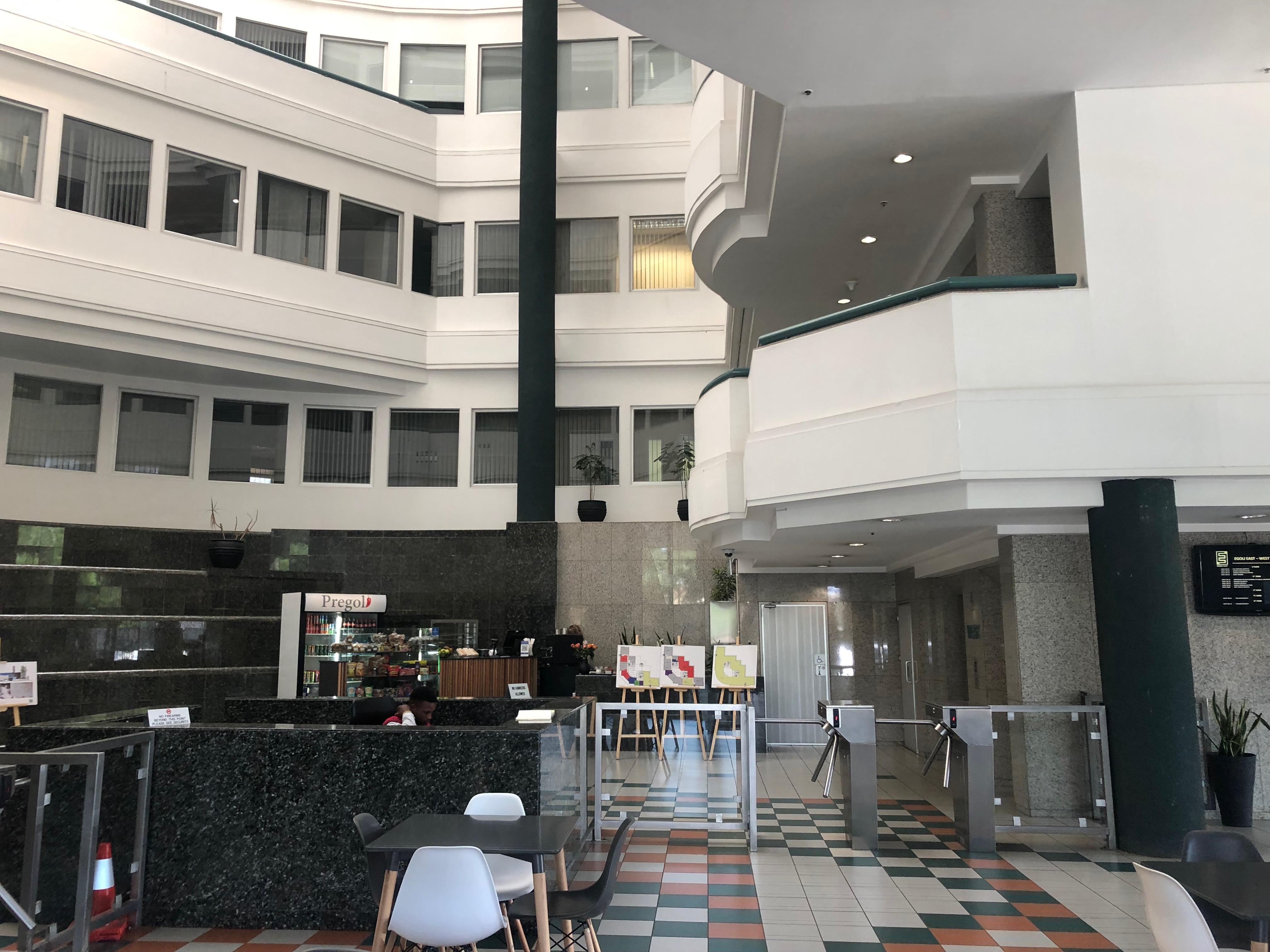 Office Space to rent at 10 South Boulevard in Bruma