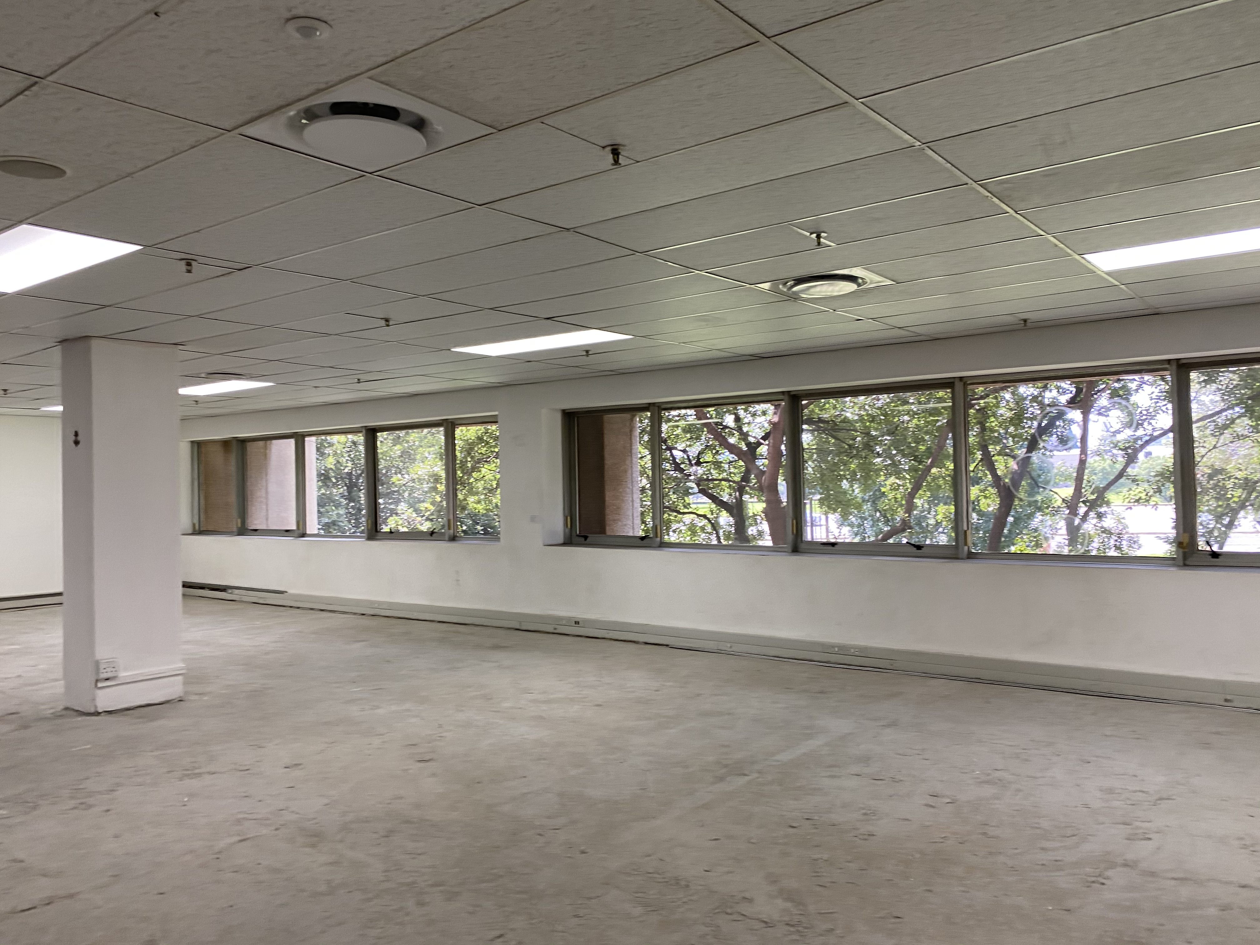 83m² Office Space to rent at 10 South Boulevard in Bruma