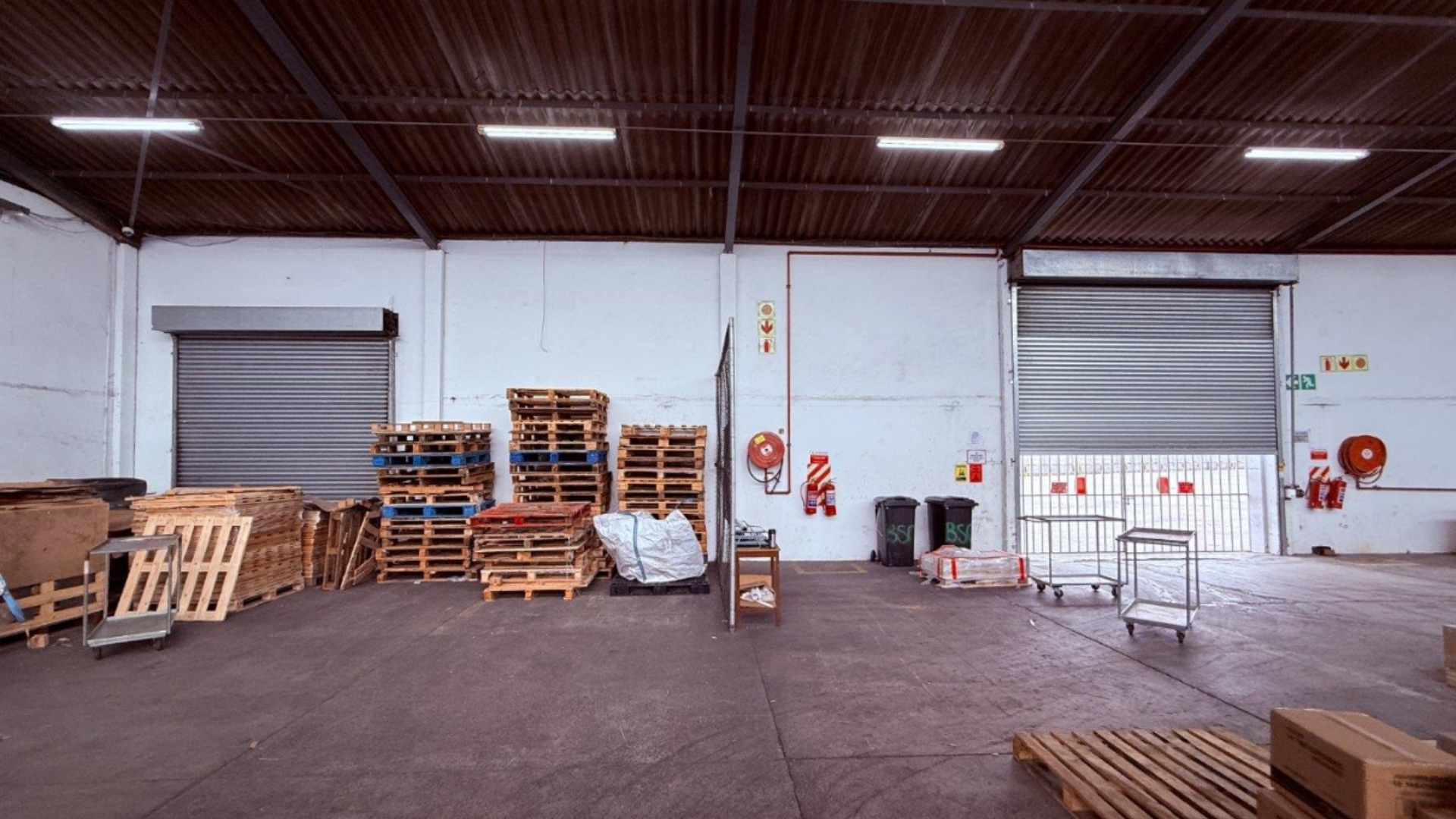 1 810m² Warehouse to rent at 118 Bofors Circle - Gresmac in Epping Industrial
