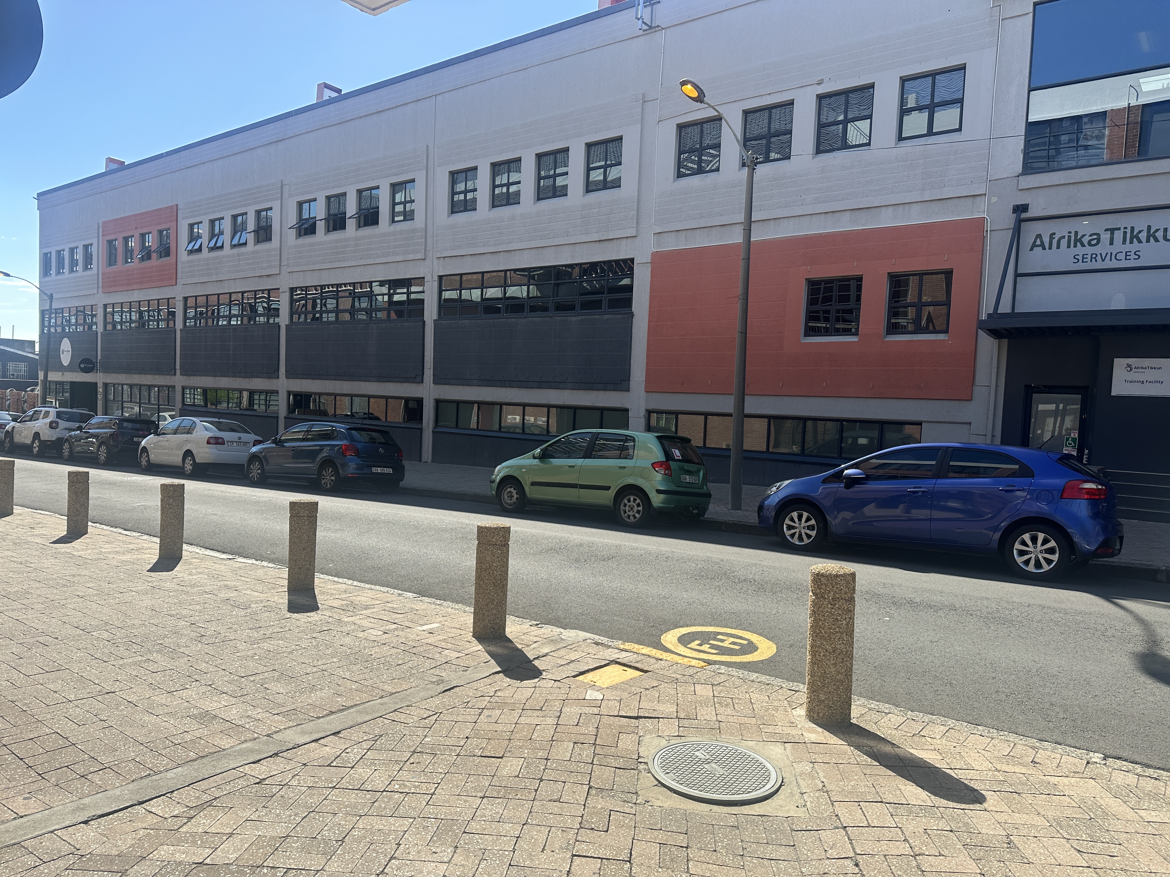 286m² Office Space to rent at 127 Cecil Road in Salt River