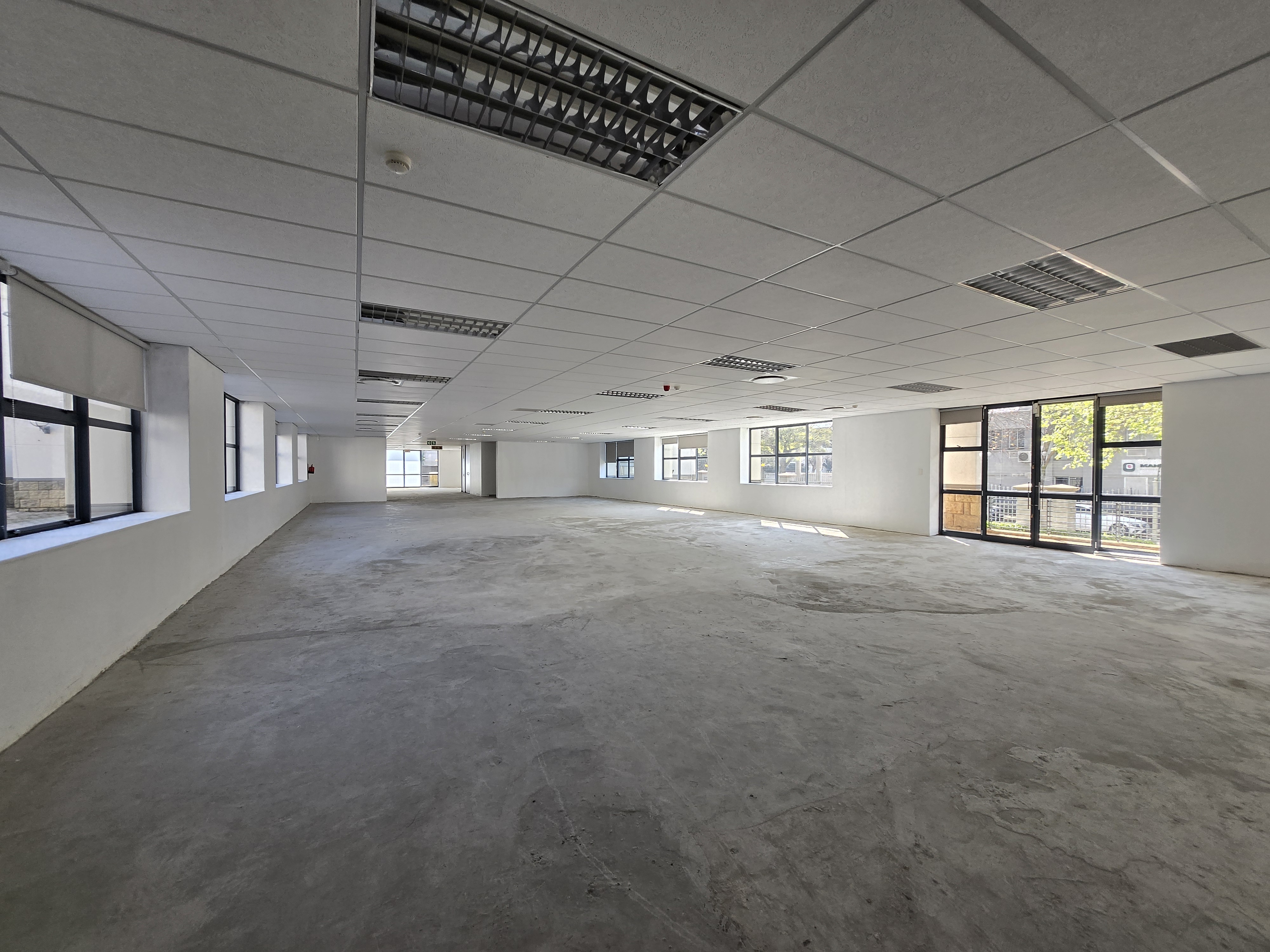 7 259m² Office Space to rent at 17 Fricker Road Illovo in Illovo