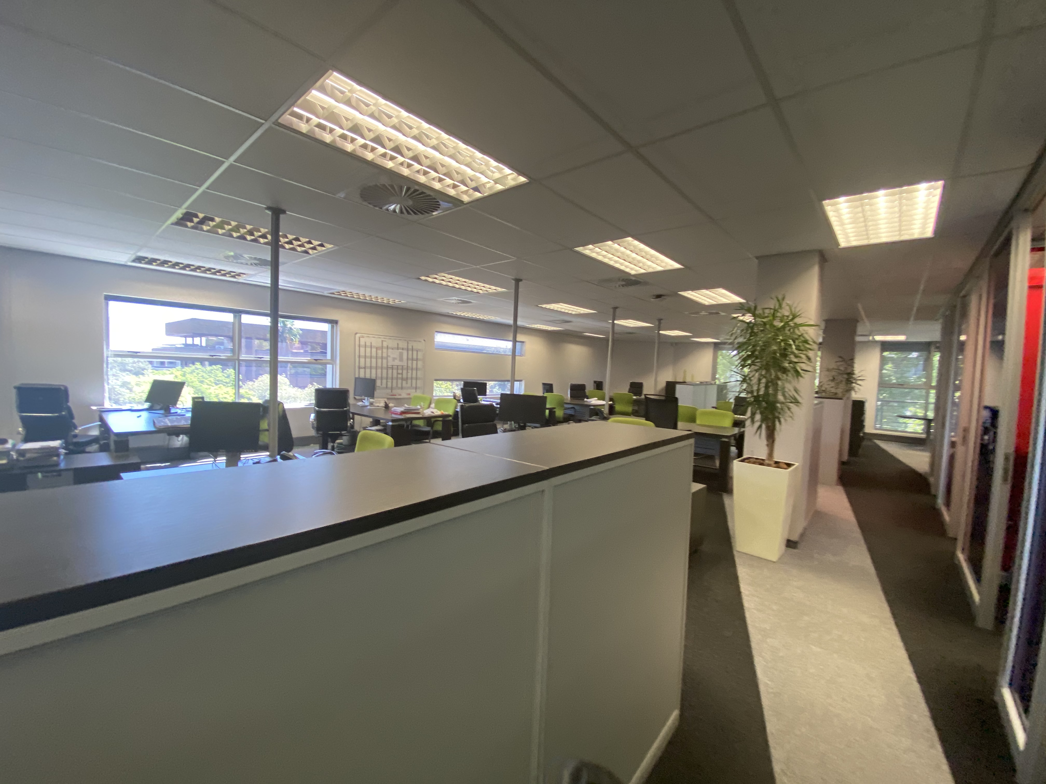963m² Office Space to rent at 18 Skeen Boulevard in Bedfordview
