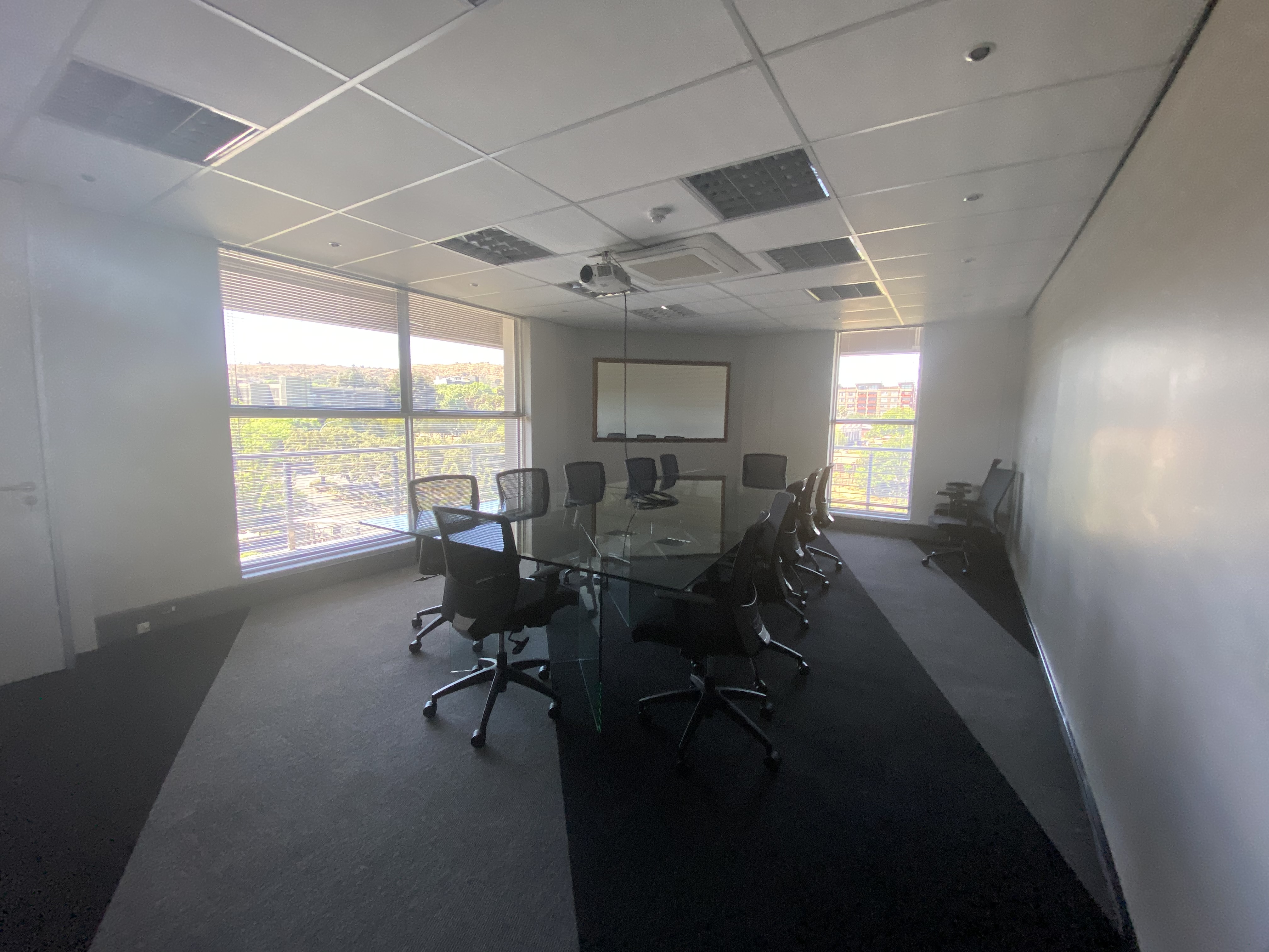 963m² Office Space to rent at 18 Skeen Boulevard in Bedfordview