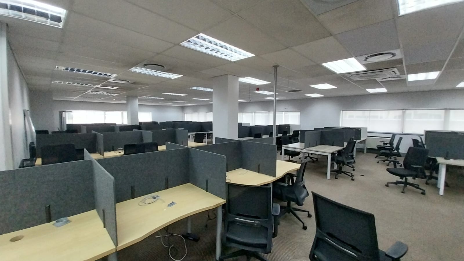 1 516m² Office Space to rent at 22 Long Street in Cape Town CBD