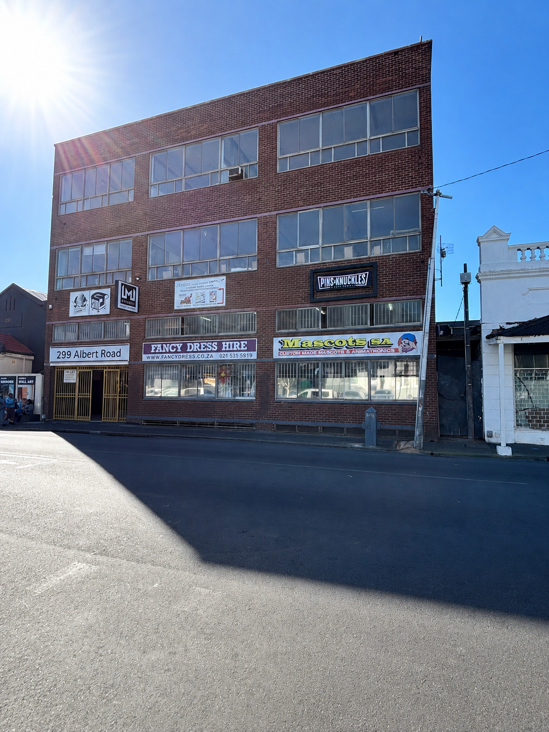 400m² Office Space to rent at 299 Albert Road in Woodstock