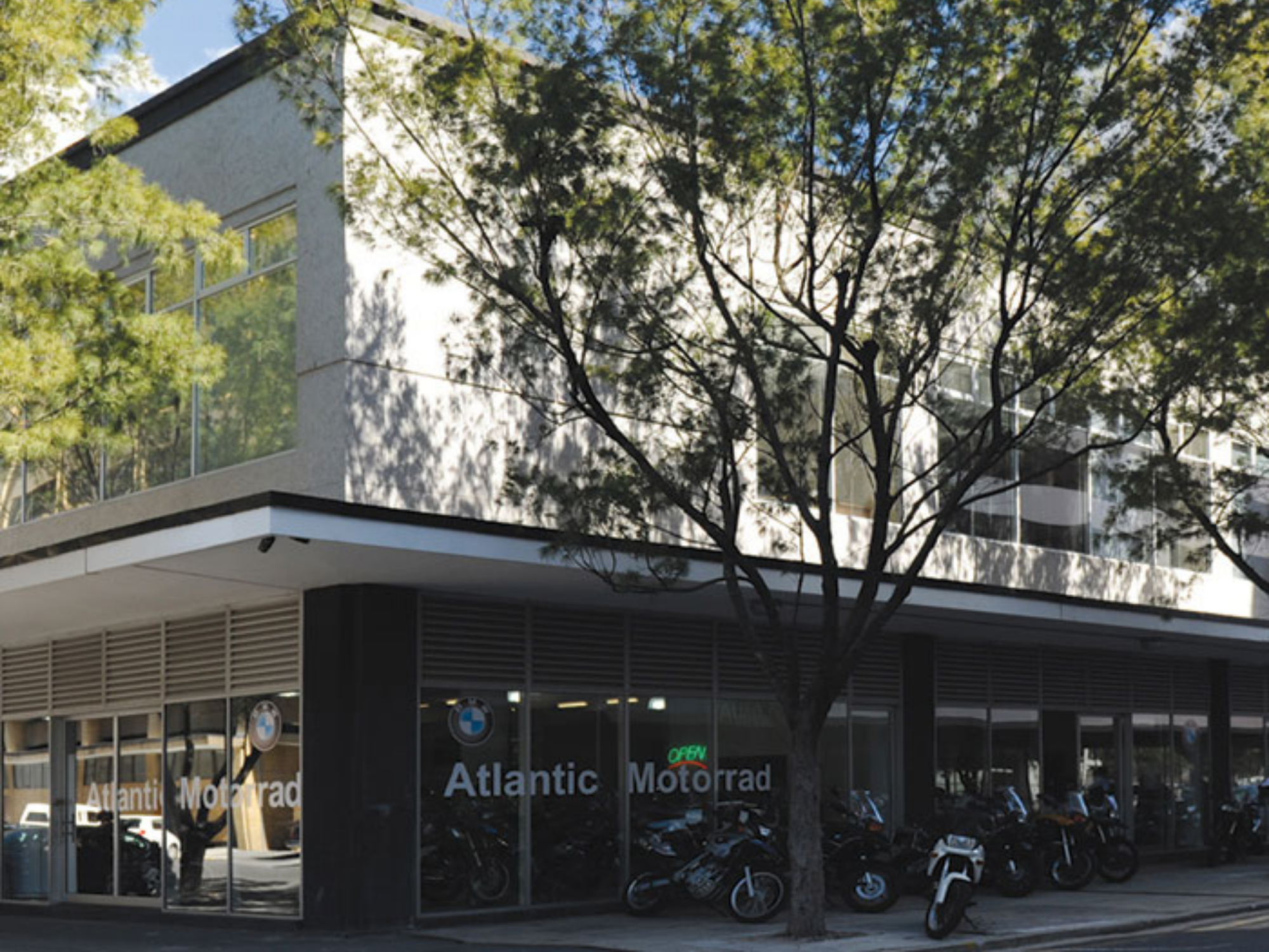 279m² Office Space to rent at 31 Martin Hammerschlag in Foreshore