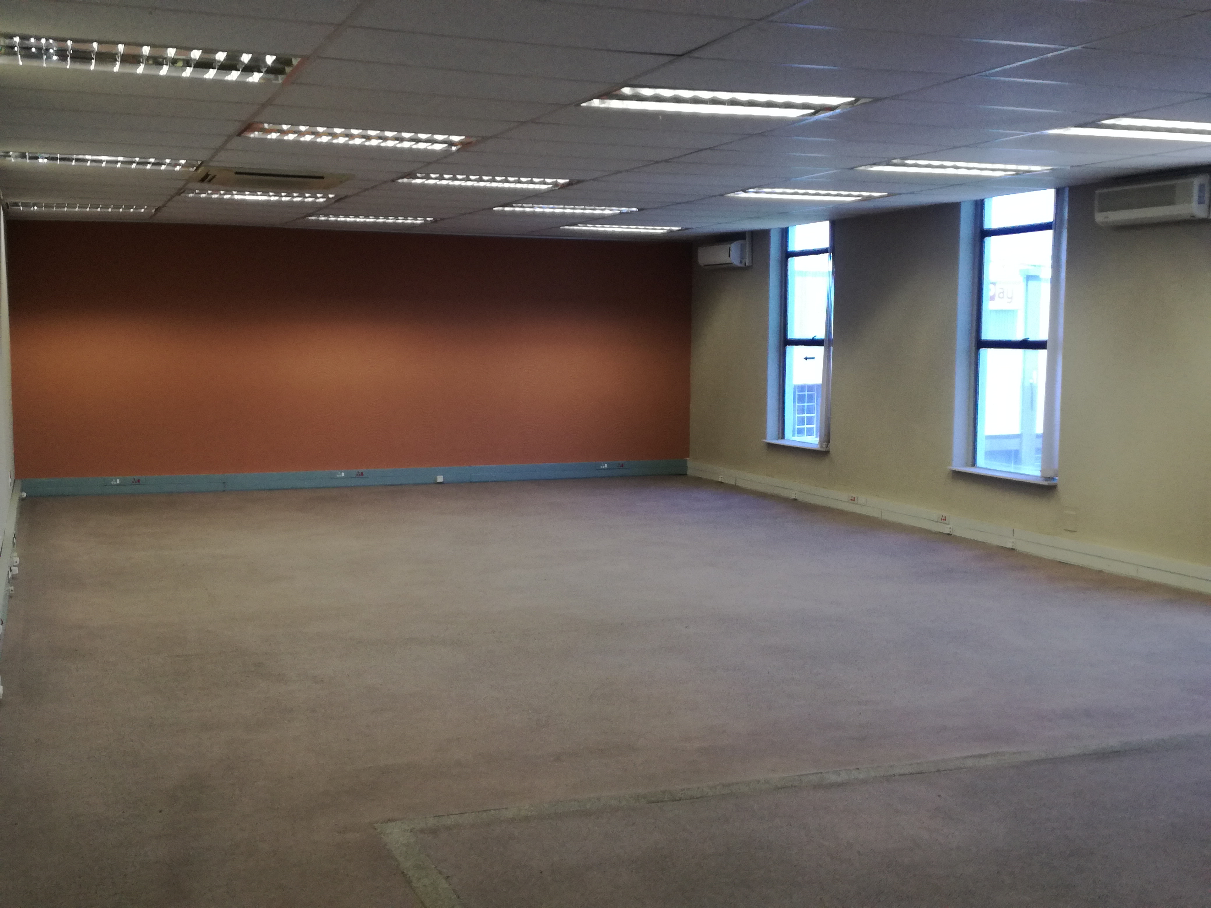 295m² Office Space to rent at 382 Jan Smuts Avenue in Craighall Park
