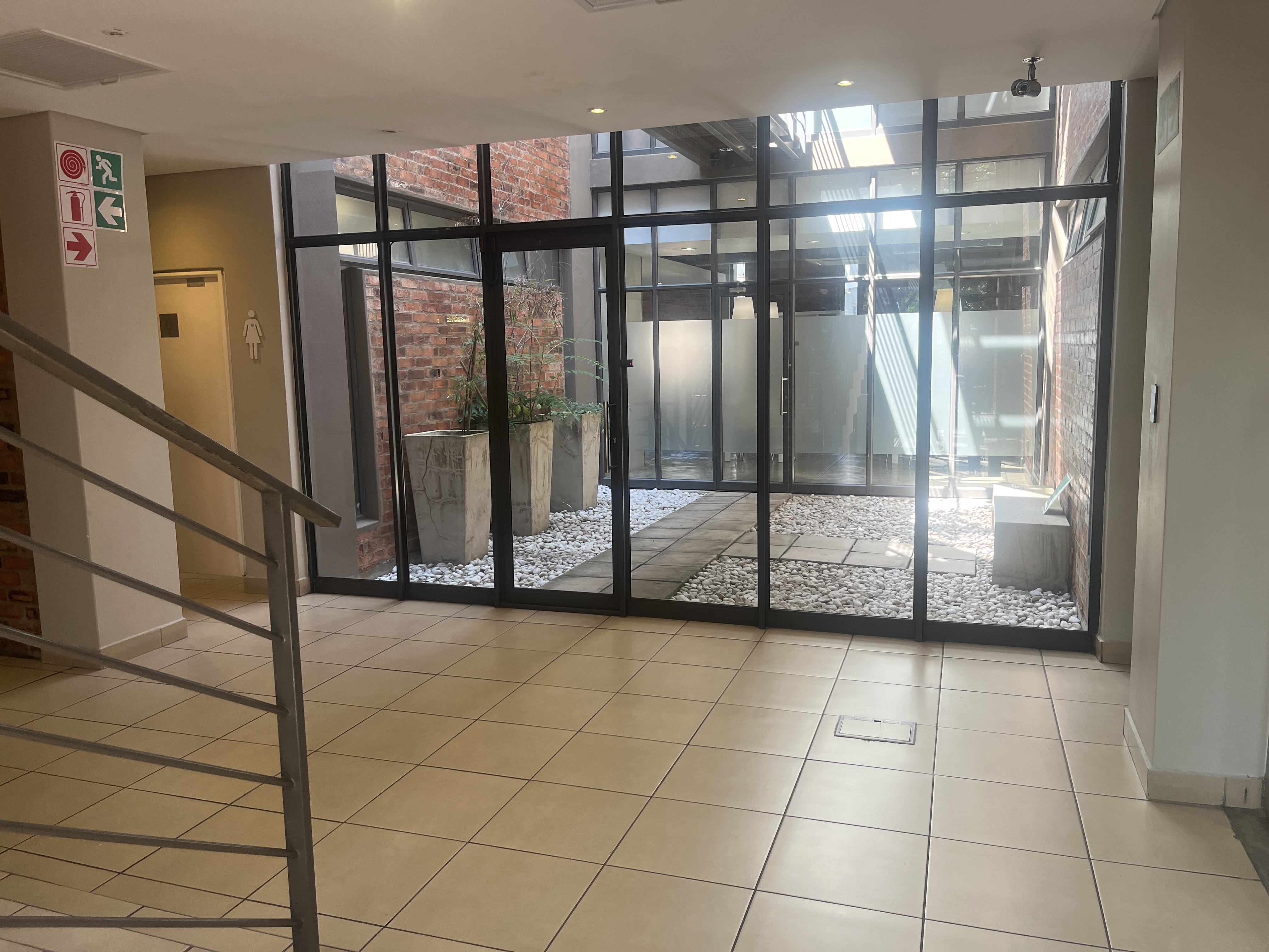 242m² Office Space to rent at 4 Karen Street in Lyme Park