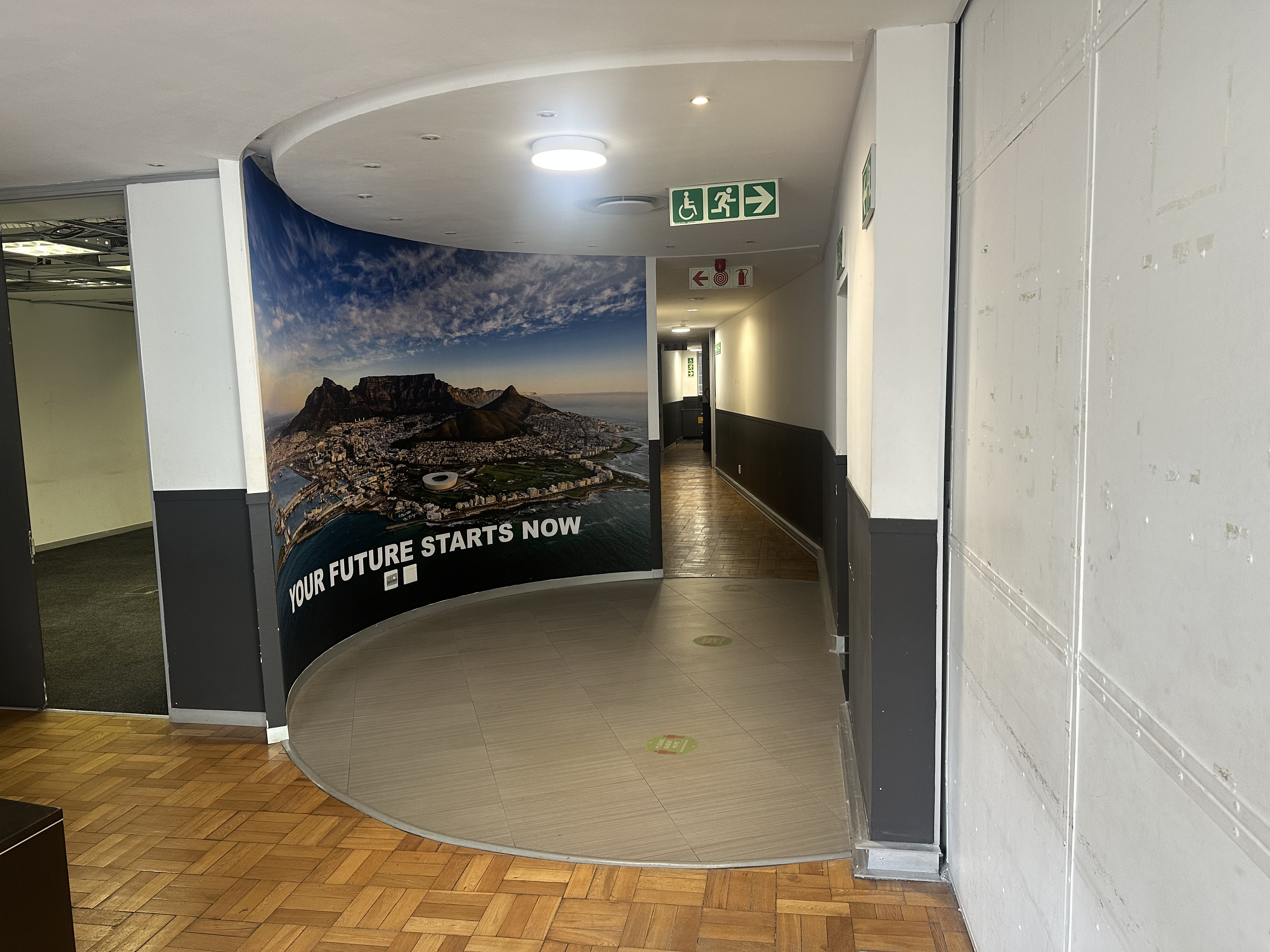 657m² Office Space to rent at 52 Loop Street in Cape Town CBD