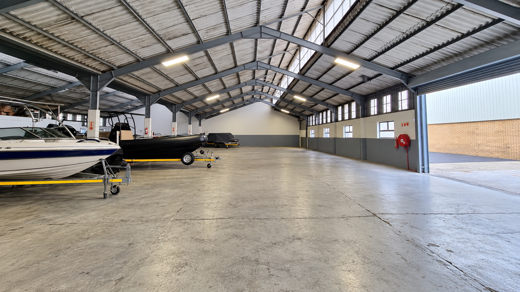 1 382m² Warehouse to rent at 99 Bofors Circle in Epping Industrial